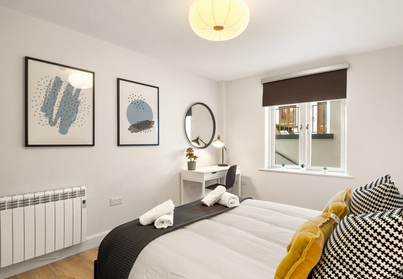 The Town Place Apartment Clifden. King size bed. Bright, high standard of decoration. 