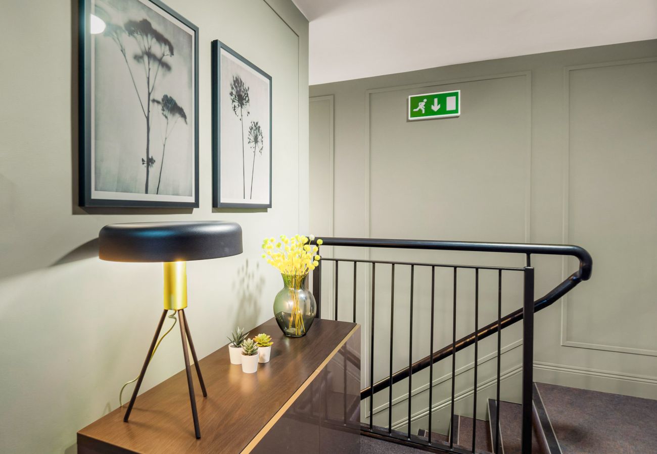 Clifden Boutique Apartment. Stairwell. 