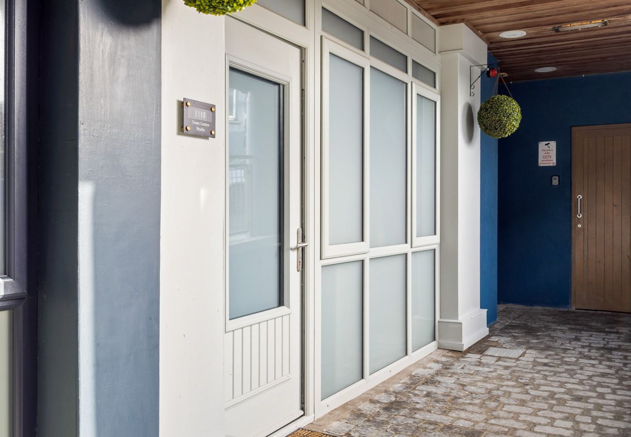 Town Centre Studio Clifden. Stylish Design street enterance