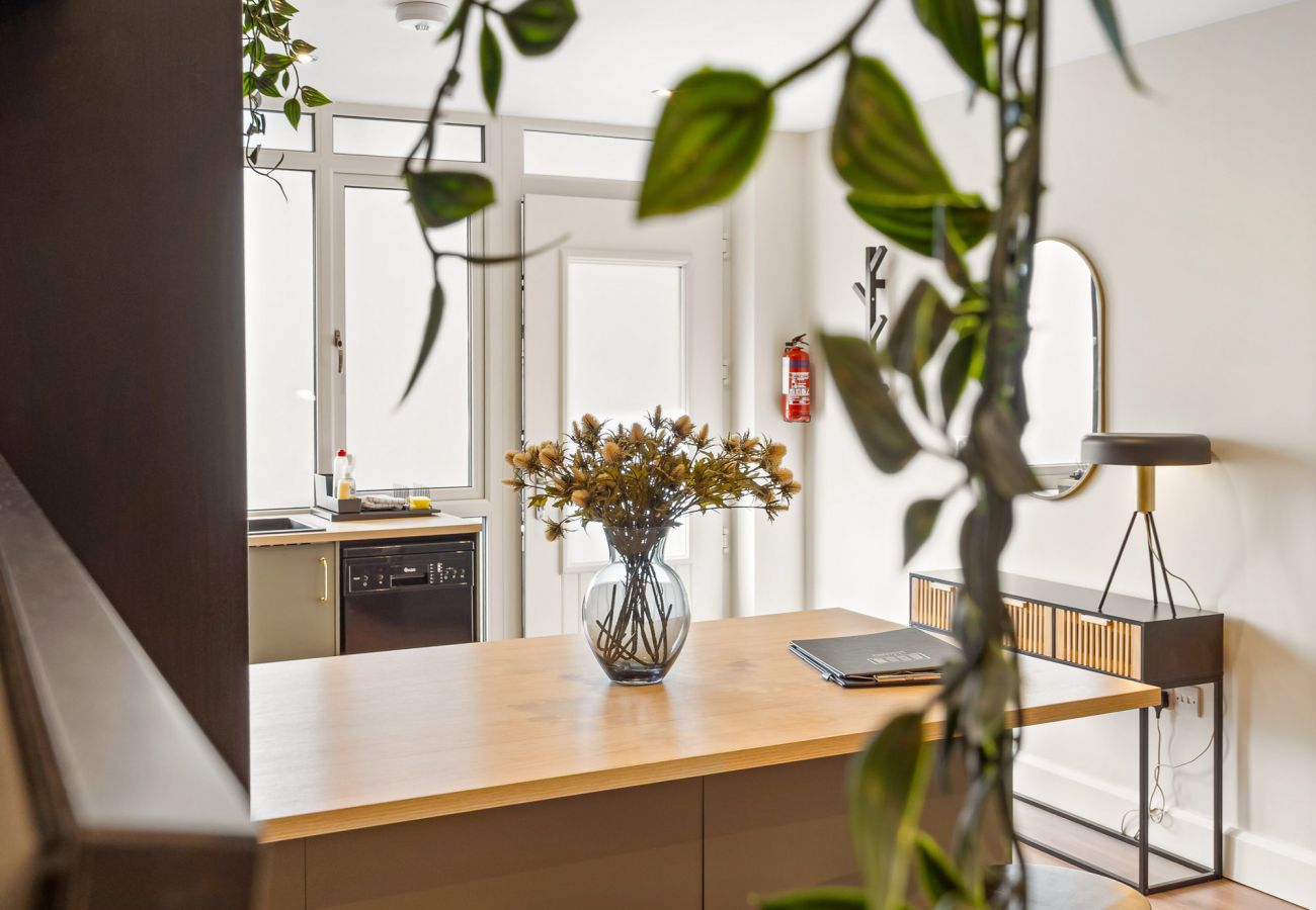 Town Centre Studio Clifden. Stylish Design 