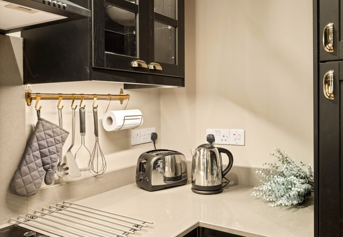 Main Street Hideaway Clifden. Modern well equipped kitchen. 