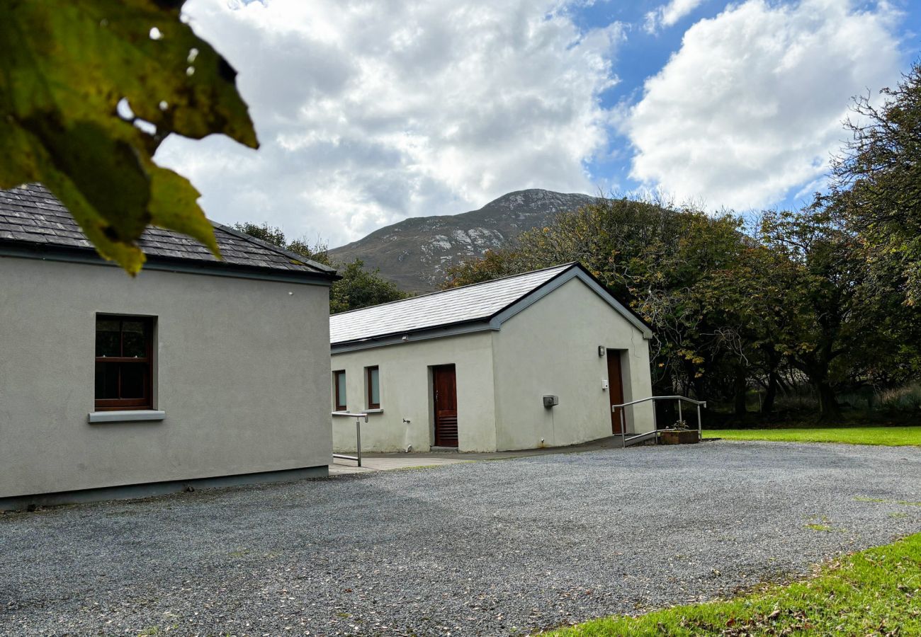 Kylemore Woodland Holiday Apartment. Woodland accommodation