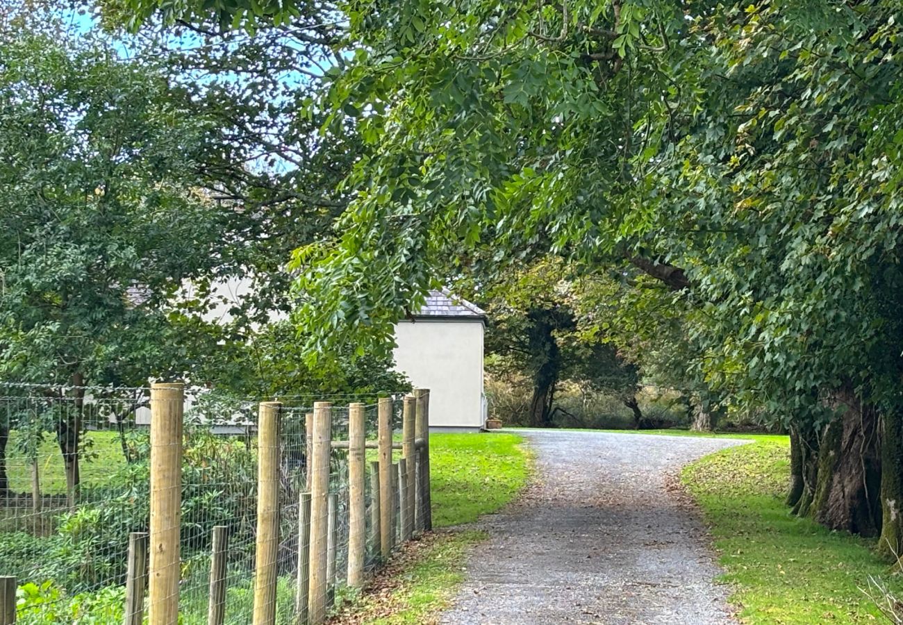 Kylemore Woodland Holiday Cottage. Rural setting. 
