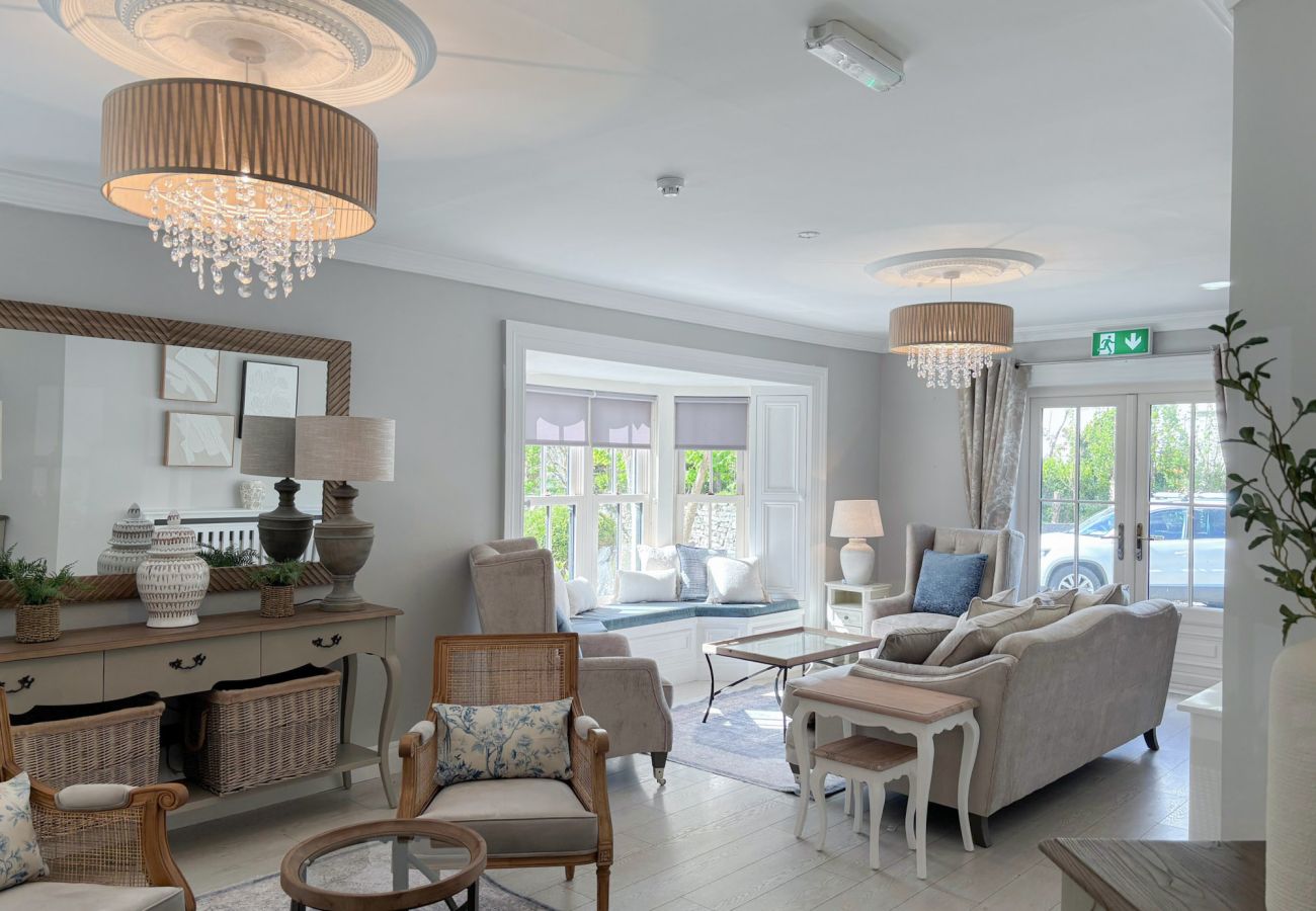 Luxurious Clifden Holiday Home.  Large spacious luxury dining living room with lots of light. 