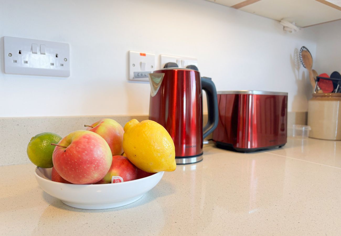 Bluebell Cottage Roundstone. Modern country style kitchen