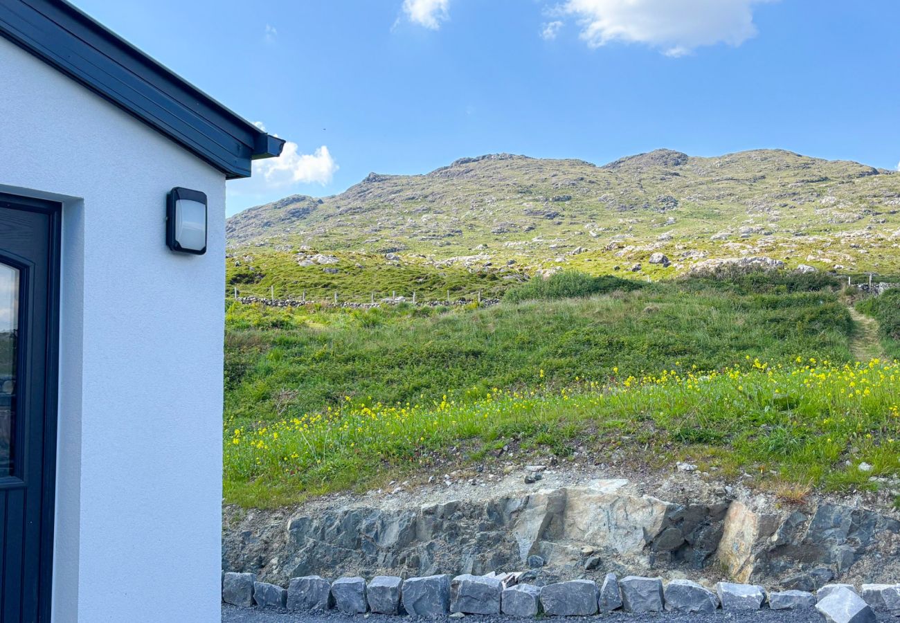 Bluebell Cottage Roundstone. Coastal Family holiday home with views. 