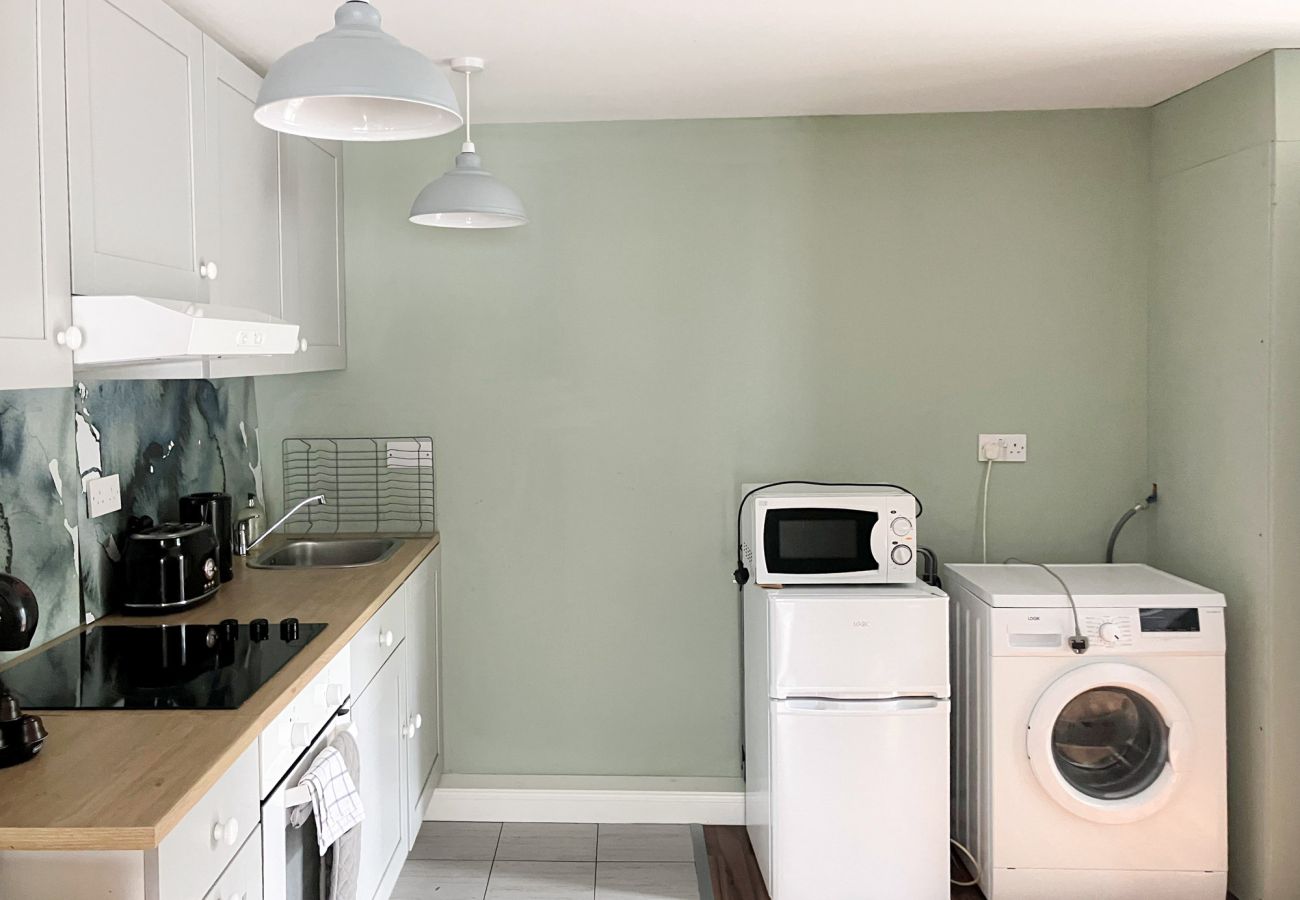 CarrauntoohilViewRetreatKillarneyKitchen. Simple country kitchen. 